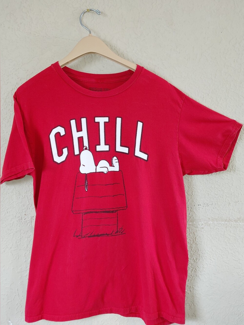Peanuts Snoopy Red Graphic Tee Size Large - Picture 2 of 4